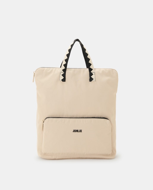Imagem 0 de Mochila com Detalhe na Alça