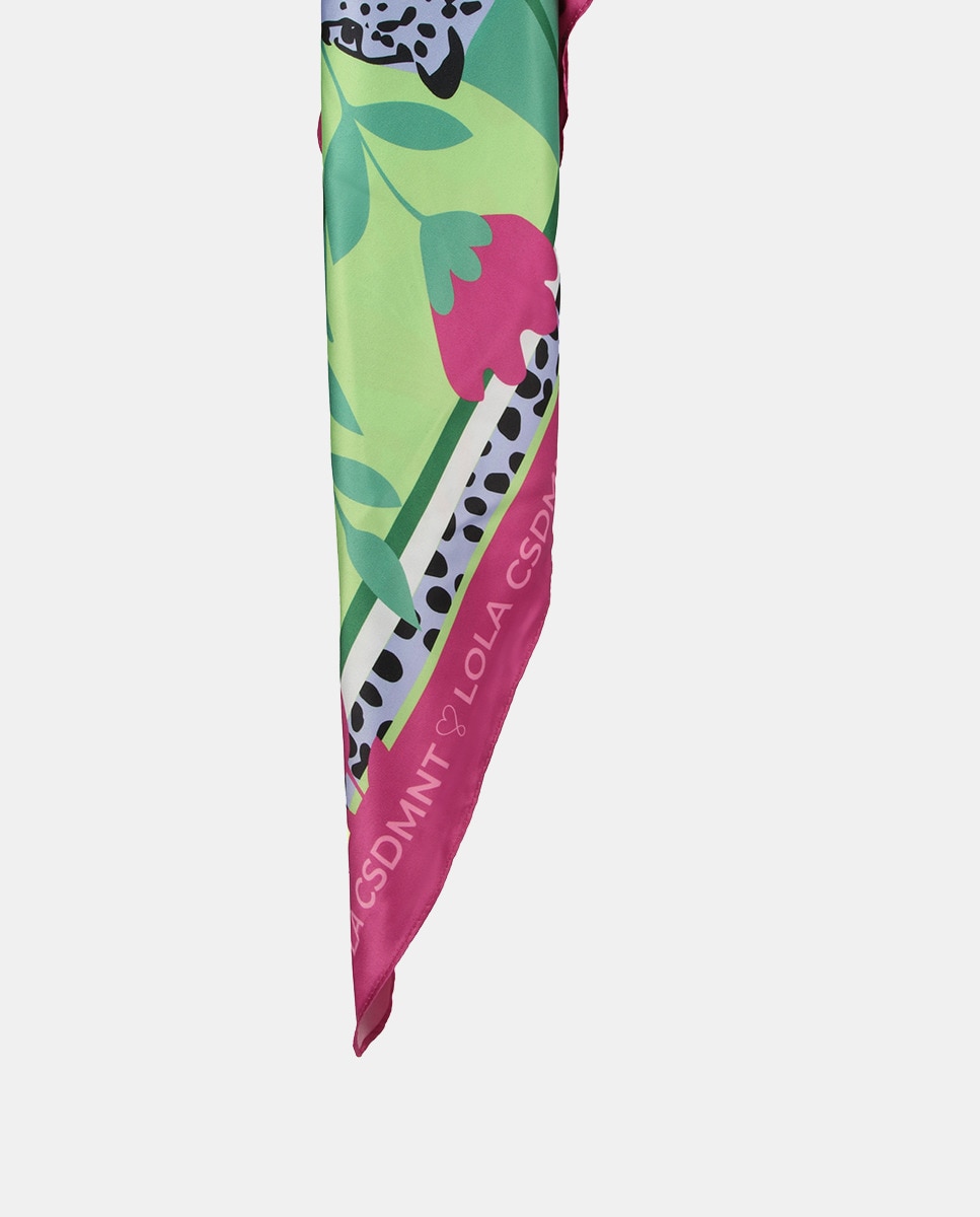 Lenço Acetinado com Leopardo Sentado Verde-5