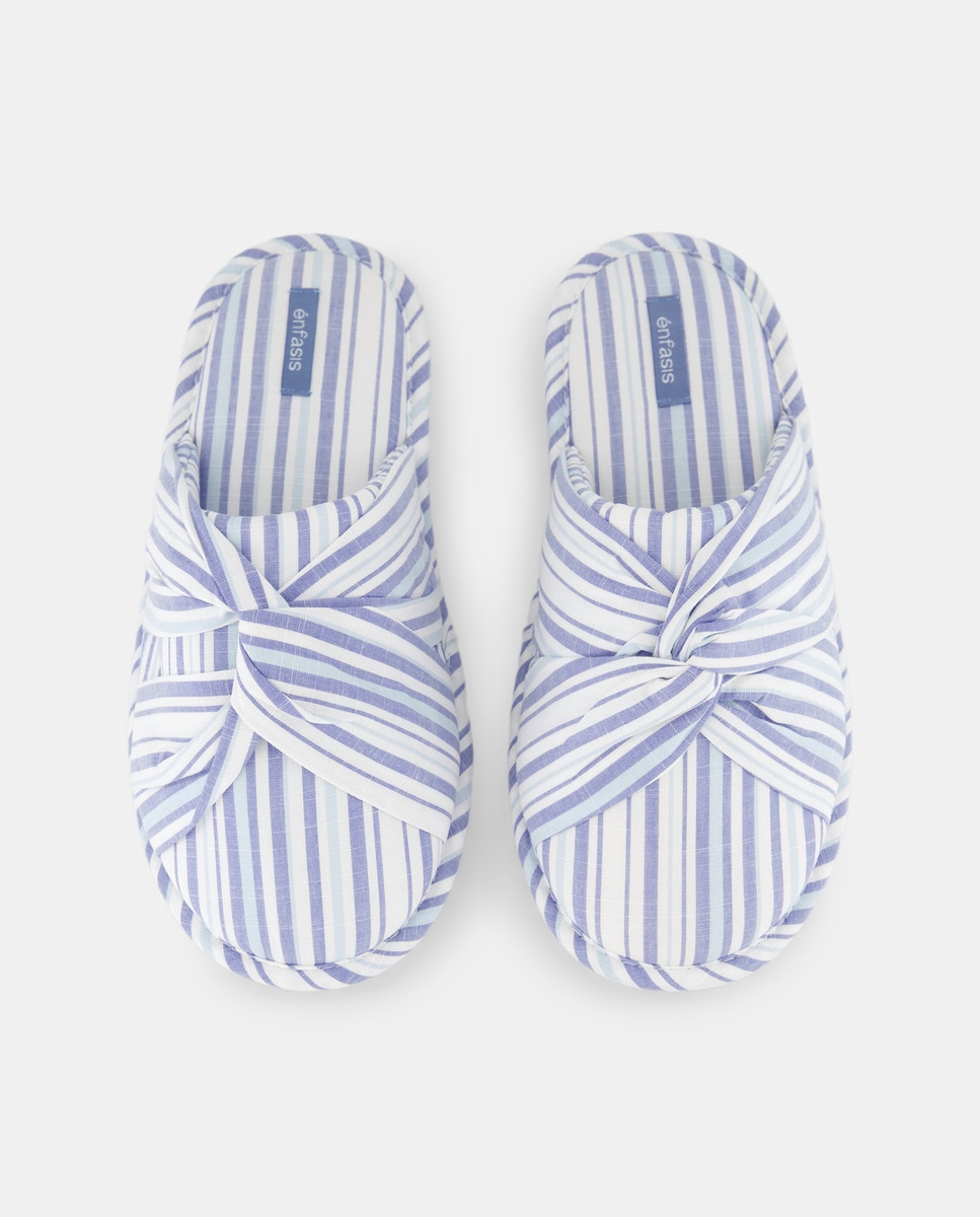 Sapatilhas com Fivela Dourada Azul-4