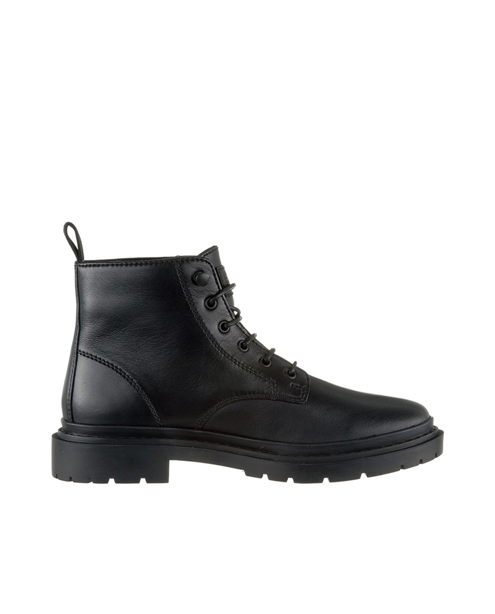 Imagen 0 de Botas de mujer de piel tipo militar con cierre de cordones