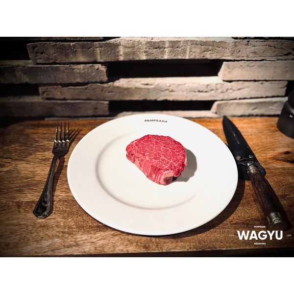 solomillo de vacuno de raza Wagyu argentino peso aproximado bandeja 150 g