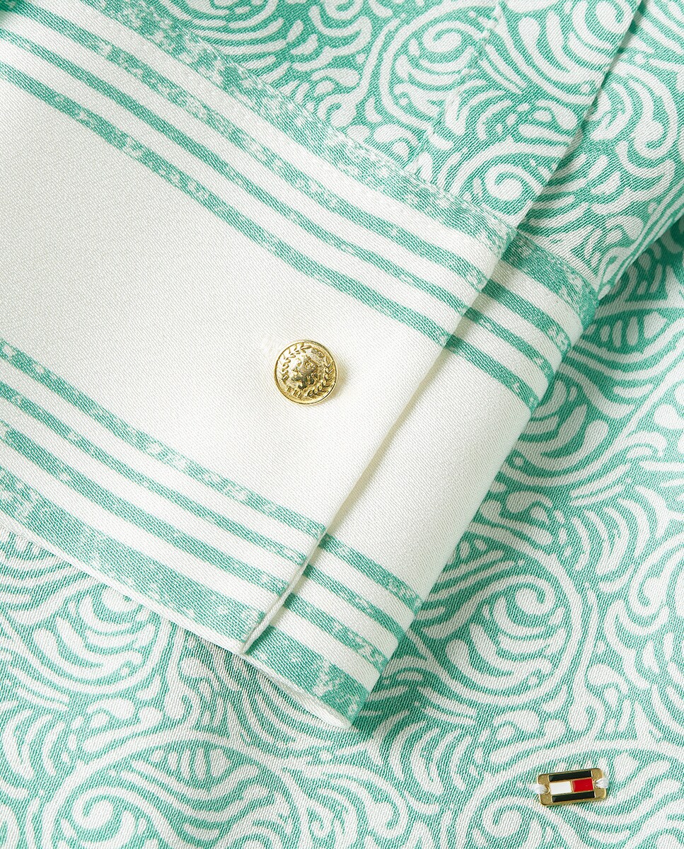 Vestido Curto Acetinado com Manga Comprida Verde-claro-7