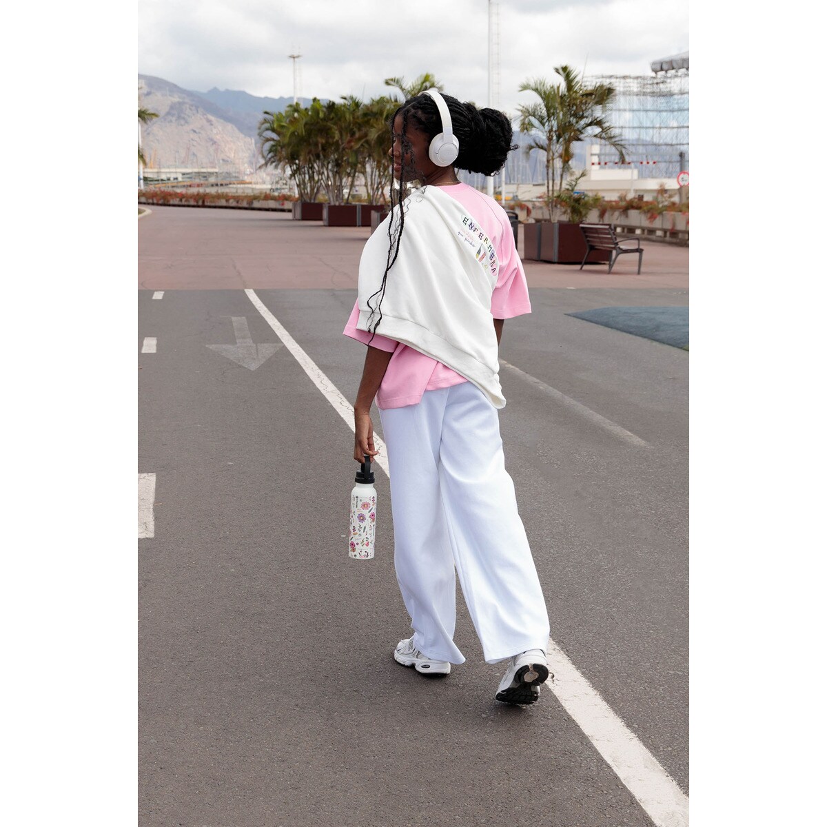 Garrafa Runbott X Enfermera en apuros  blossom 3