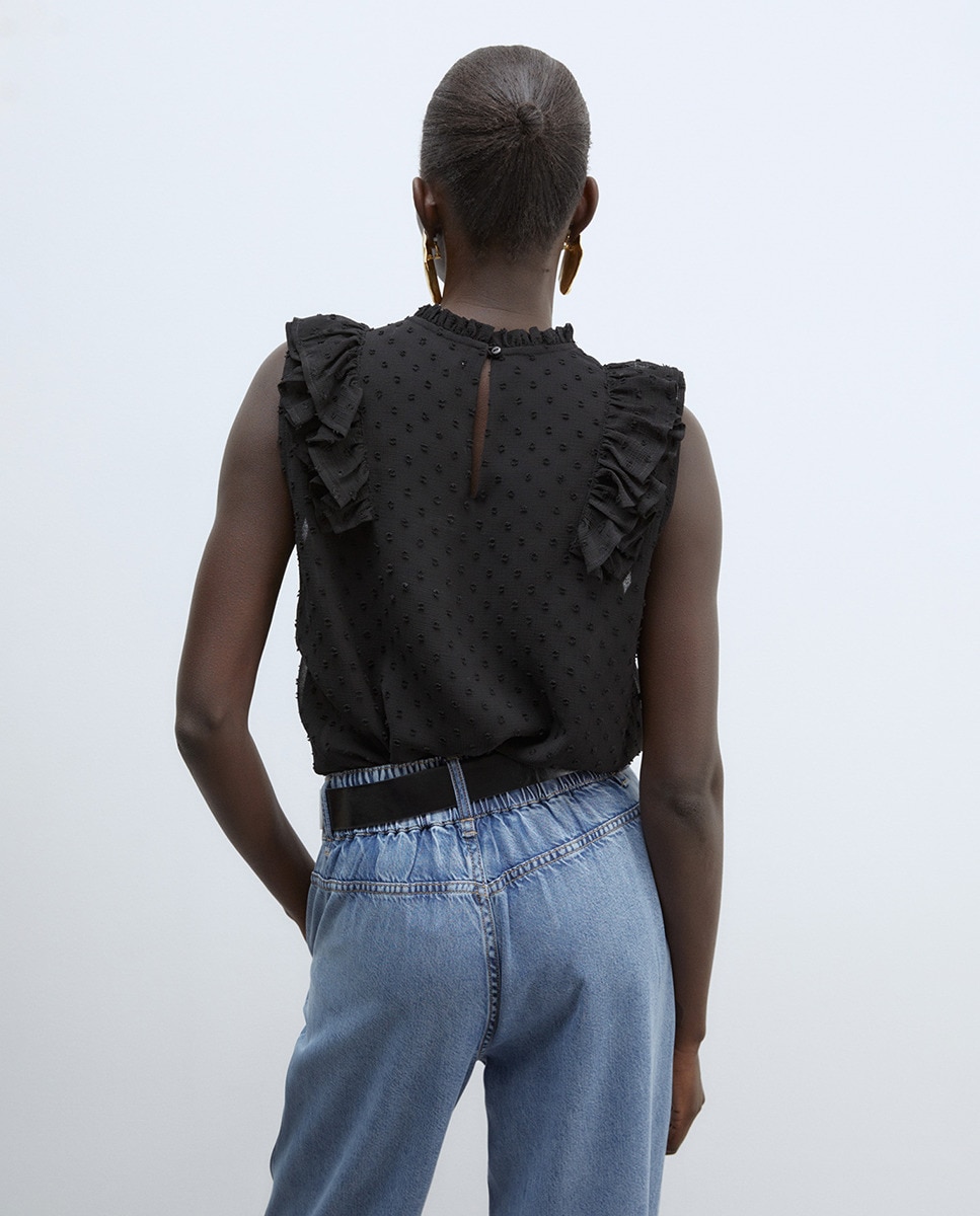 Blusa com Renda e Plumetti Preto-2