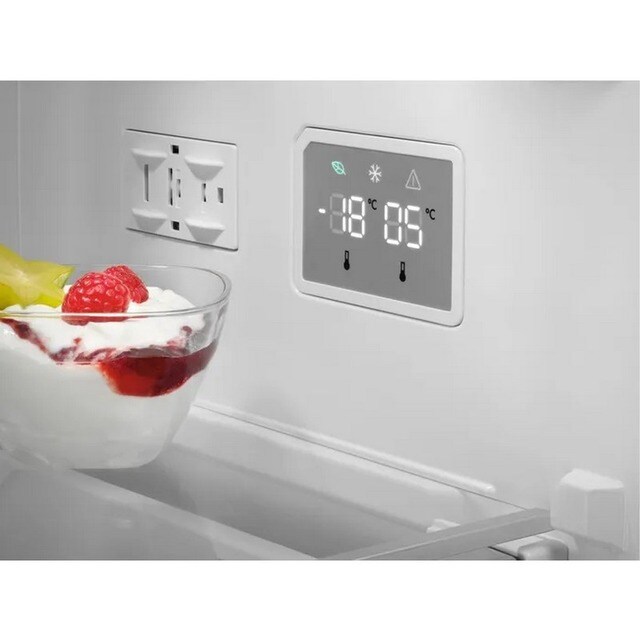 Frigorífico Combinado AEG Série 8000 ORC8M361DT Cooling 360°, TwinTech® No Frost e de 201 cm - Preto e Vidro Mate Preto mate-3