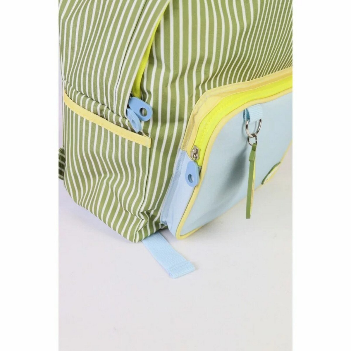 Mochila escolar clássica B´logs Fruit abacate 4