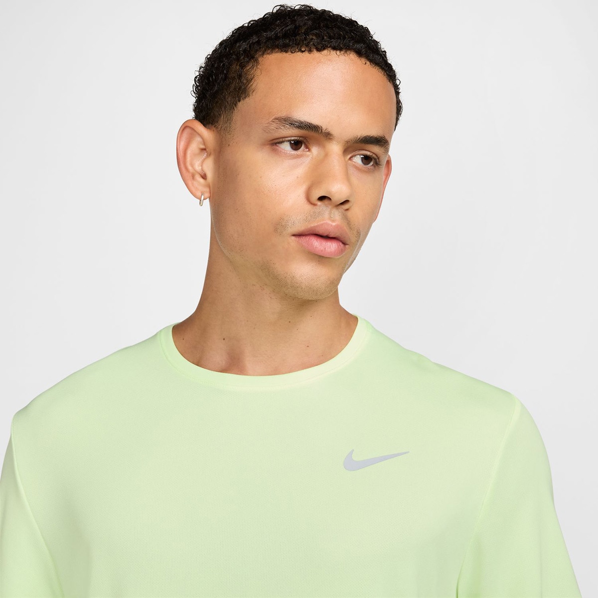 T-shirt de homem Miler Nike Amarelo-flúor-4