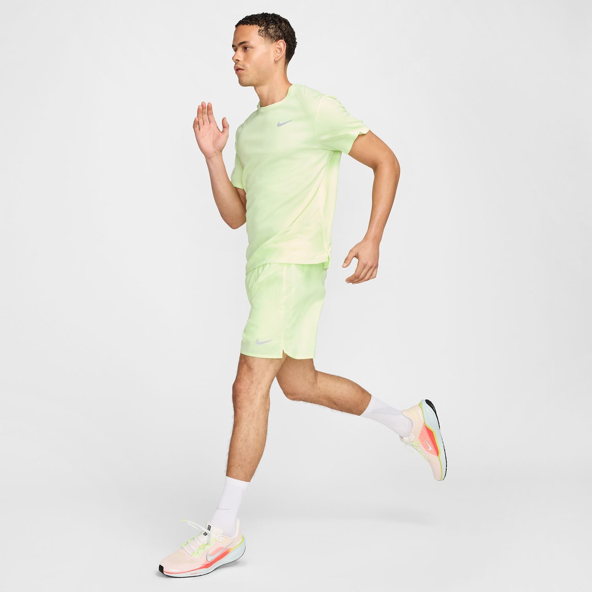 T-shirt de homem Miler Nike Amarelo-flúor-5