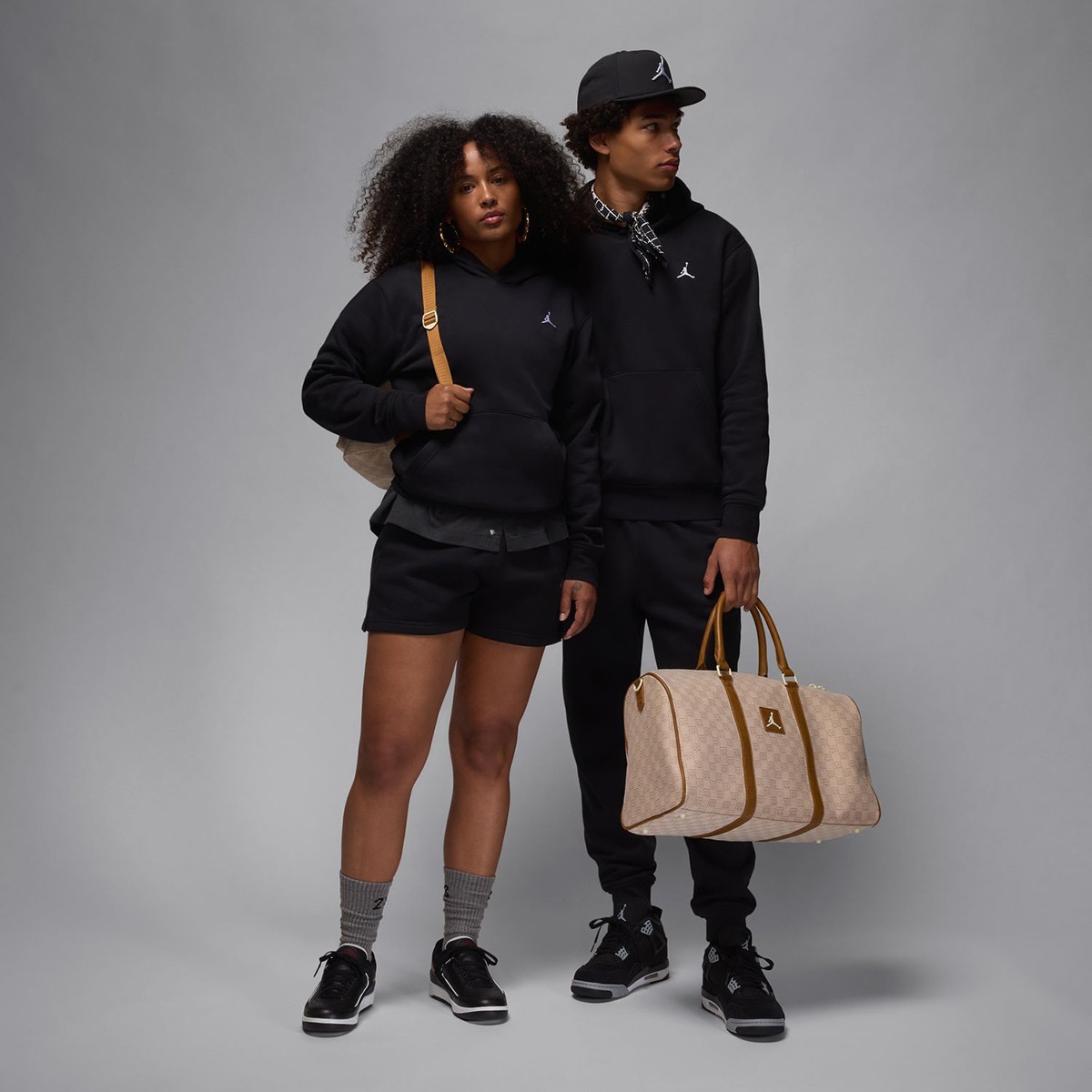 Sweatshirt de Homem Brooklyn Preto-7