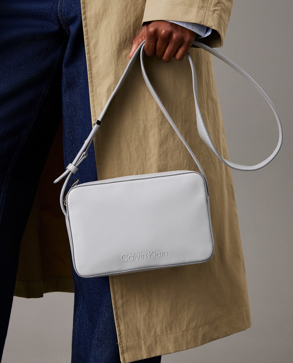 Bolso Bandolera Bolso Calvin Klein Plateado Calvin Klein Archive
