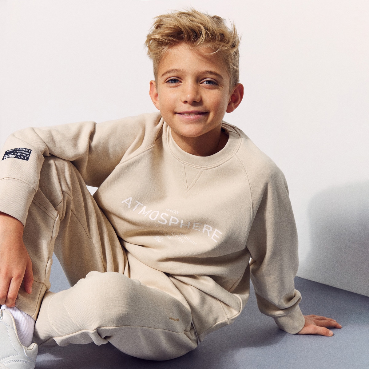 Sweatshirt de Gola Redonda Sportcasual de Menino Bege-1