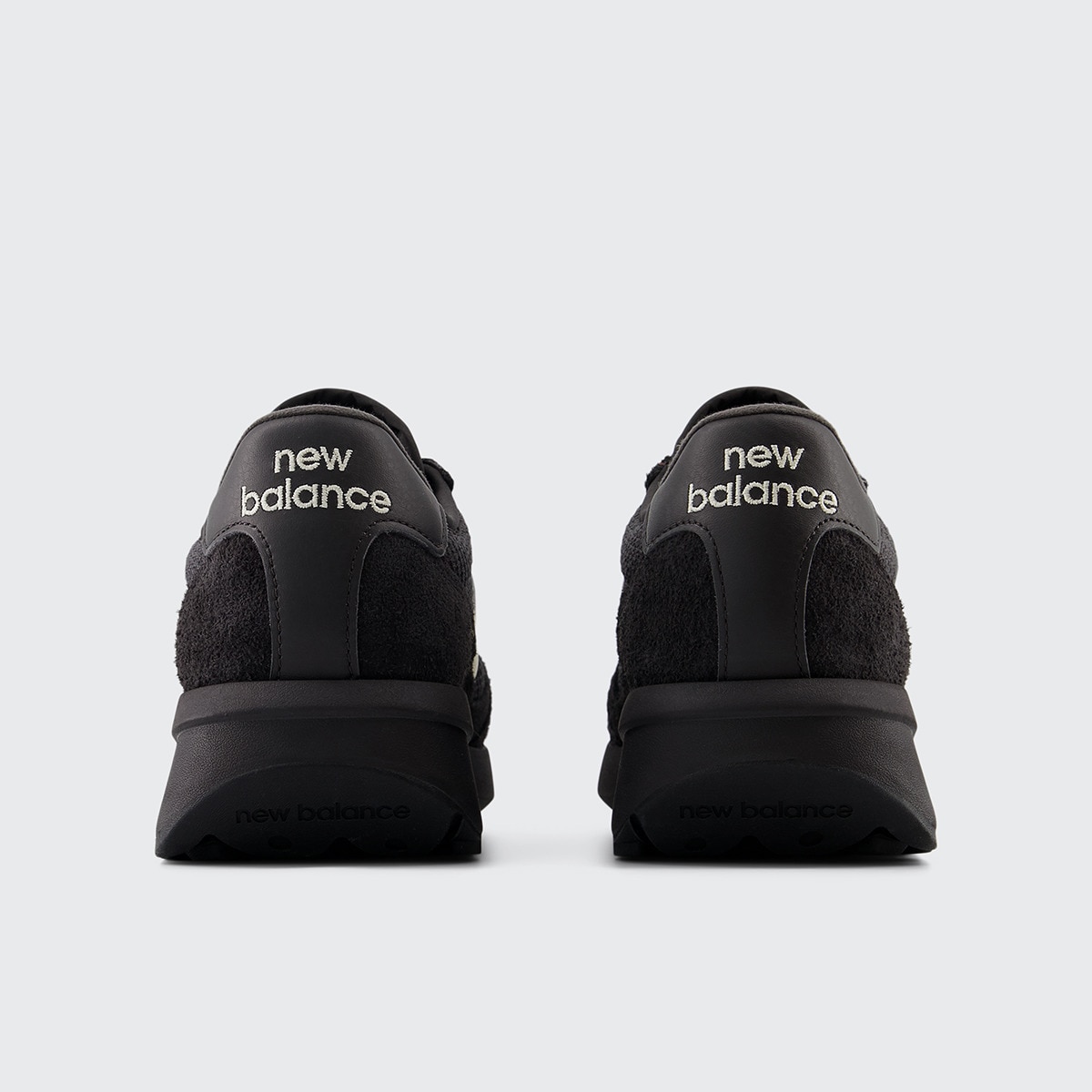 Sapatilhas Casual Unissexo U370PB Preto / Branco-5