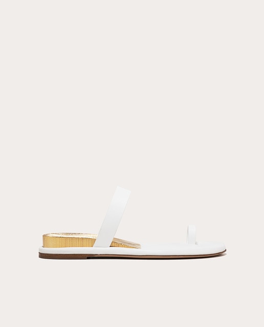 Imagen 0 de Sandalias planas de piel