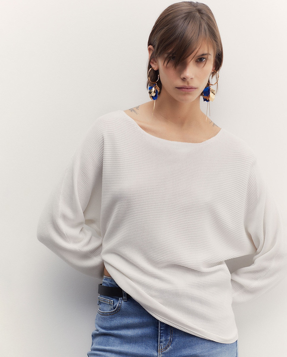 Camisola de Malha com Manga Morcego Branco-1