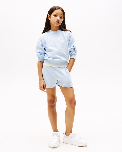 Imagen 0 de Pantalón corto de niña estilo deportivo