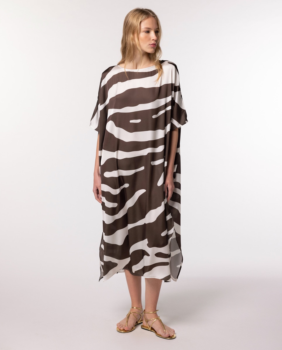 Kaftan com Animal Print e Cortes Laterais Castanho-escuro-1