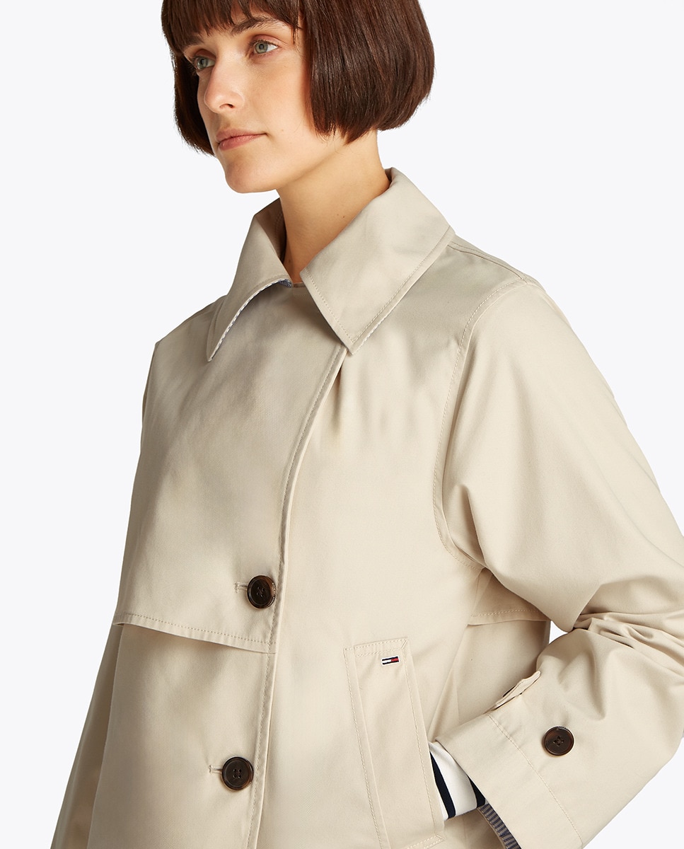 Gabardine Curta com Abotoadura Dupla Creme-3
