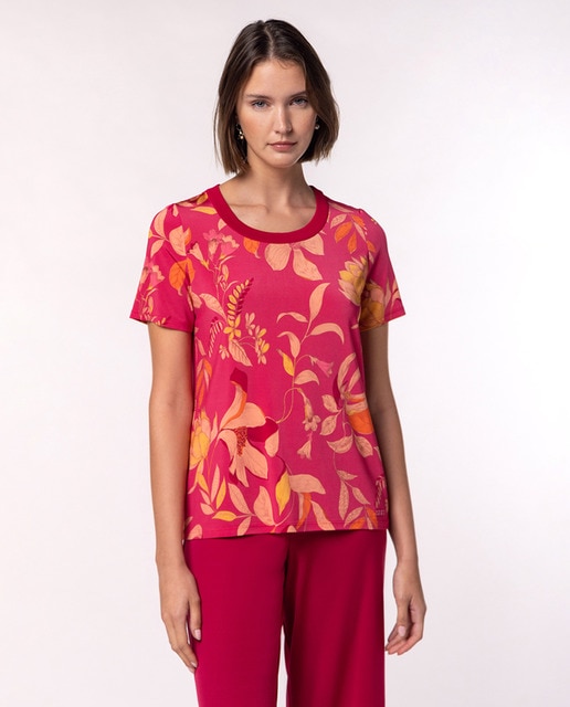 Imagem 0 de T-shirt de mulher com estampado floral e manga curta