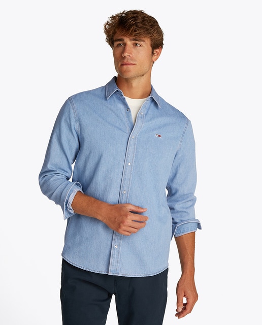 Imagen 0 de Camisa vaquera de hombre con botones automáticos y fit regular