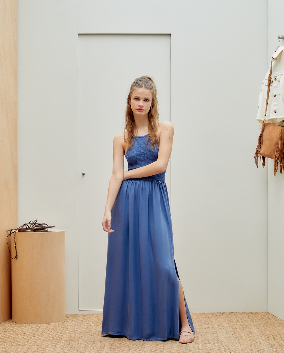 Vestido Liso de Tencel com Elásticos 440 Azulão-1