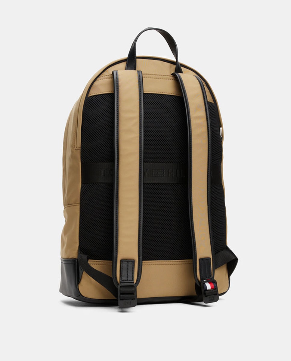 Mochila de Poliéster Reciclado com Alças Ajustáveis e Bolso Exterior Castanho-3