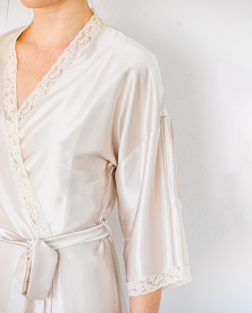 Robe de cetim com pregas e renda Nude-4