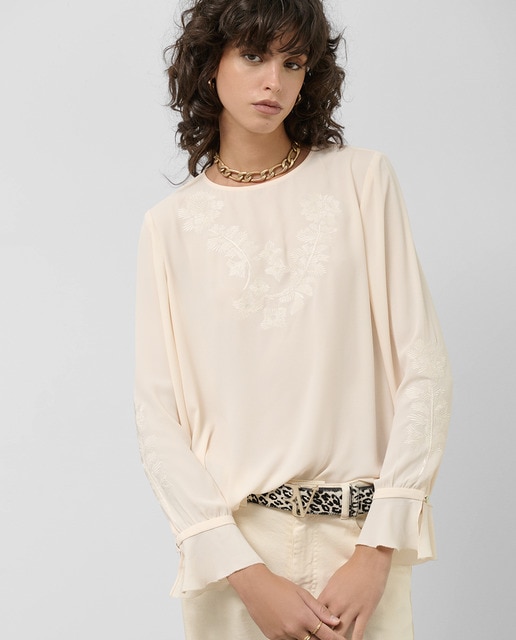 Imagen 0 de Blusa de mujer manga larga tejido fluido con bordado floral
