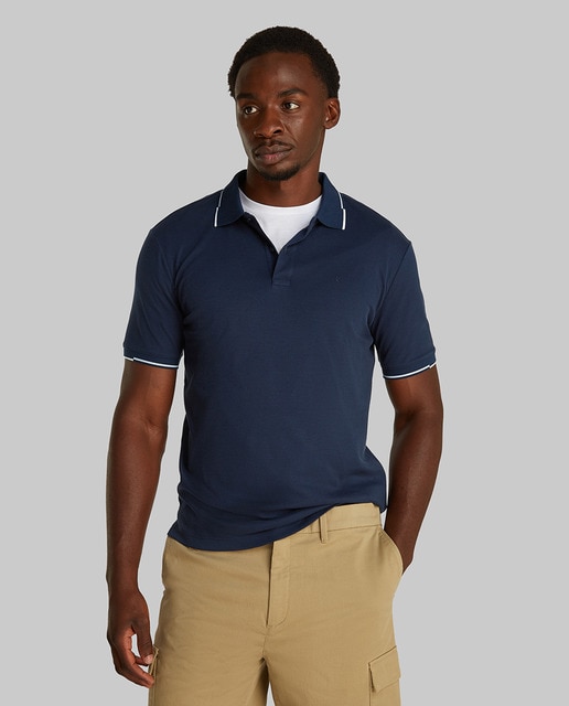 Imagen 0 de Polo de hombre con color block