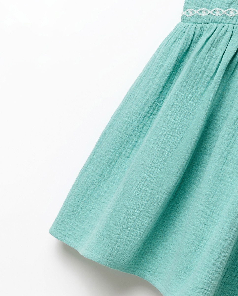 Vestido Ondulado com Detalhe Verde-3