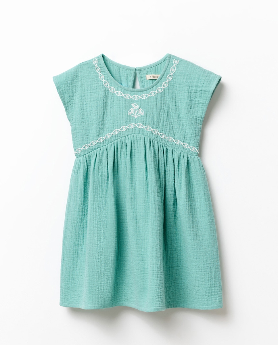 Vestido Ondulado com Detalhe Verde-1