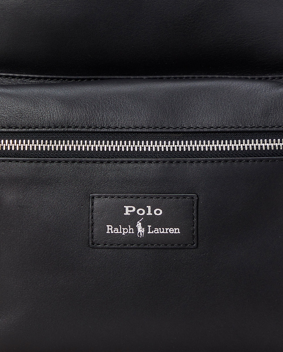 Mochila em Pele com Bolso Exterior Preto-5