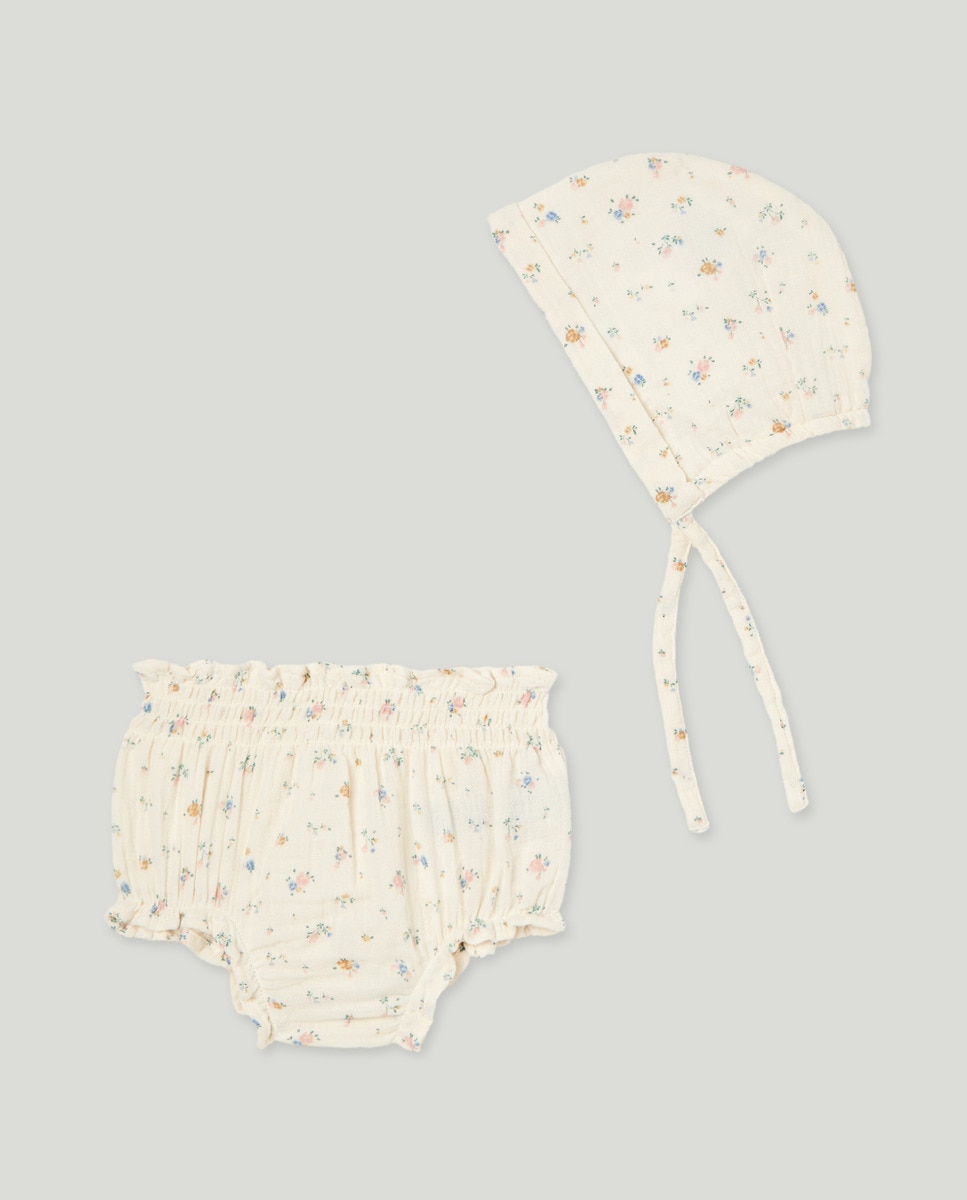Conjunto recien nacido capota y cubrepañal Crema-1