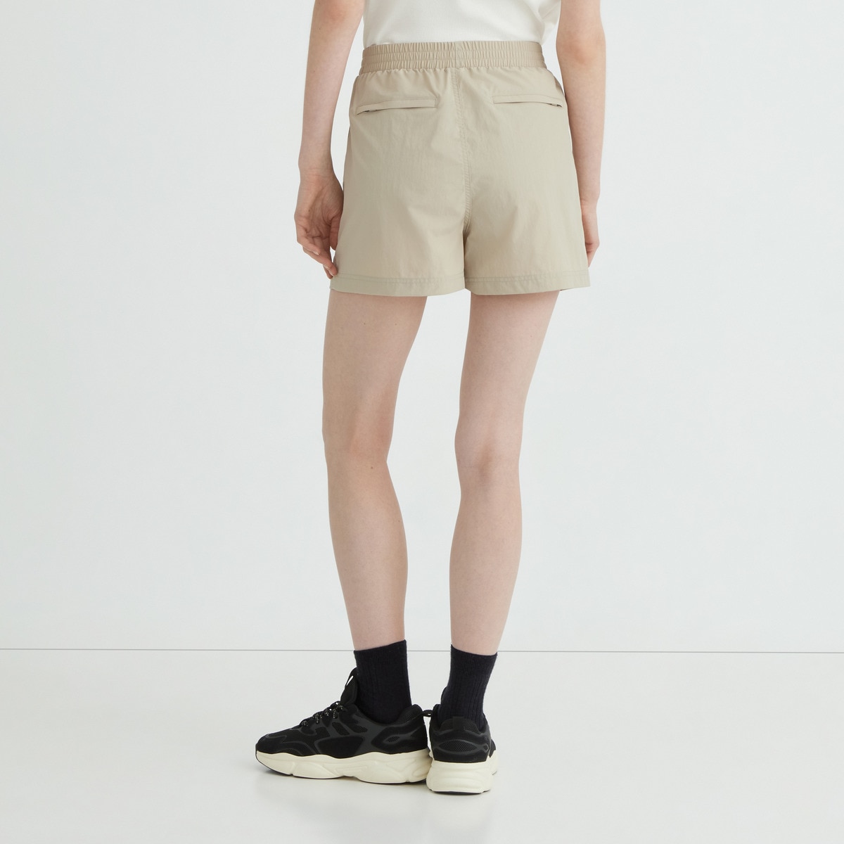 Pantalón corto senderismo mujer Crudo-3