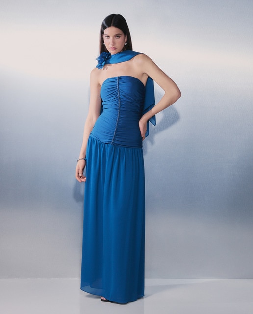 Imagem 0 de Blusa de Capa com Flor