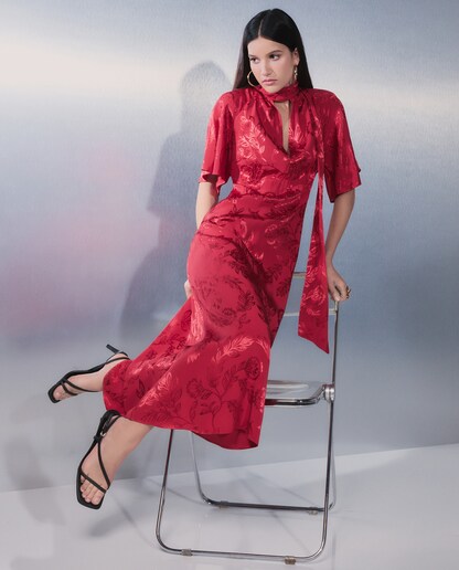 Imagen 0 de Vestido manga capa midi jacquard