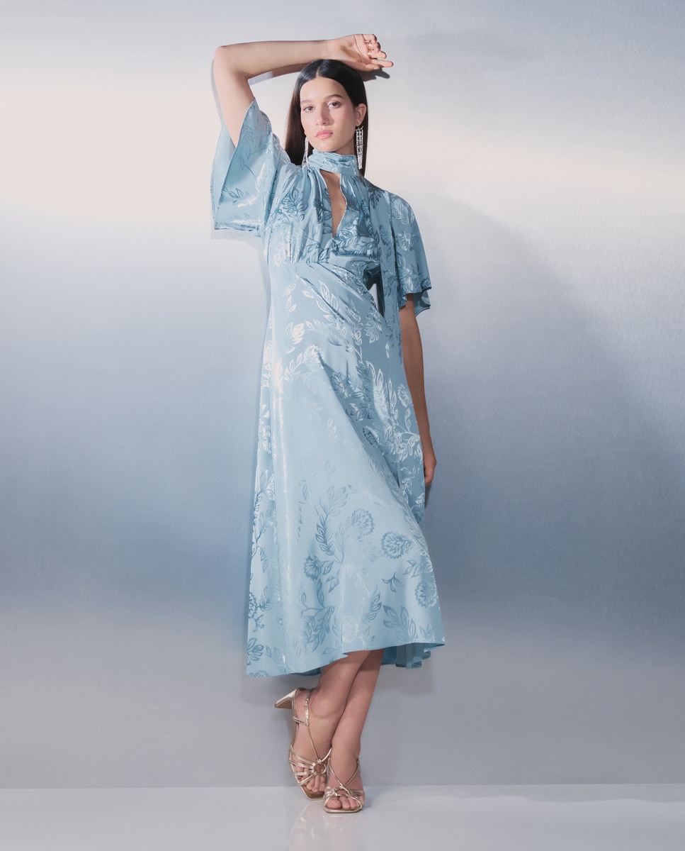 Vestido Midi de Manga com Capa e Jacquard Sabão-1
