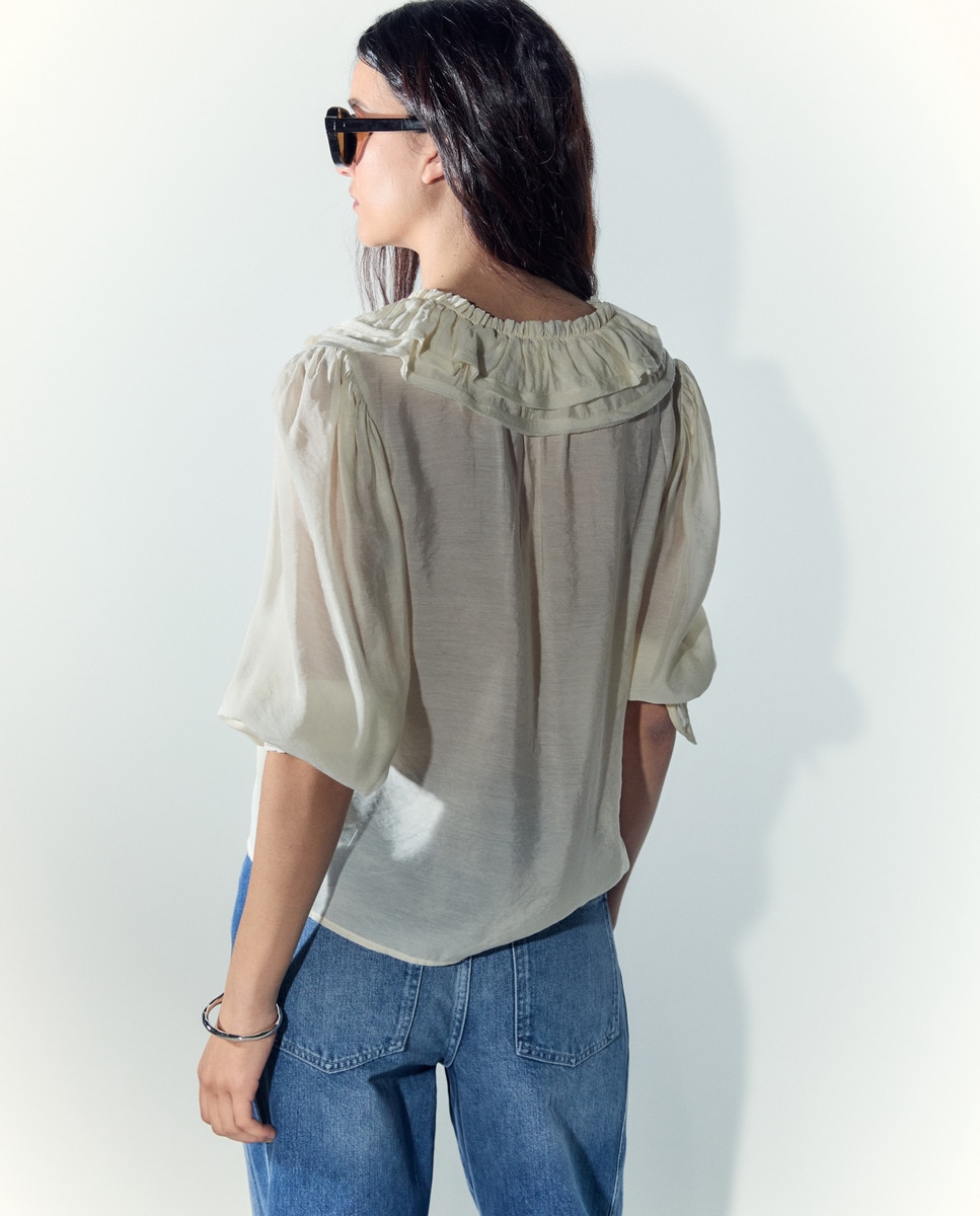 Blusa de Manga Comprida com Folho e Decote em Bico 120 Cru-3