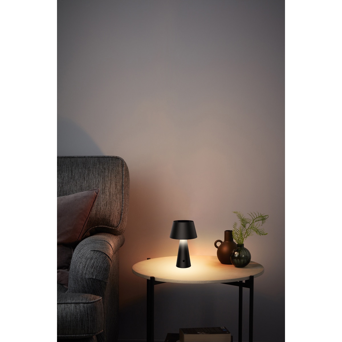 Lampara Mesa Solar Momo 500 Lumen Negro-10