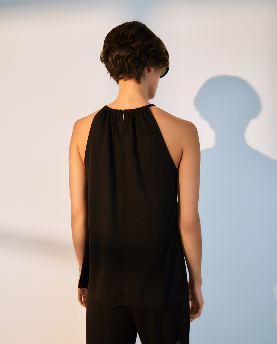 T-shirt Tipo Top Halter Preto-6