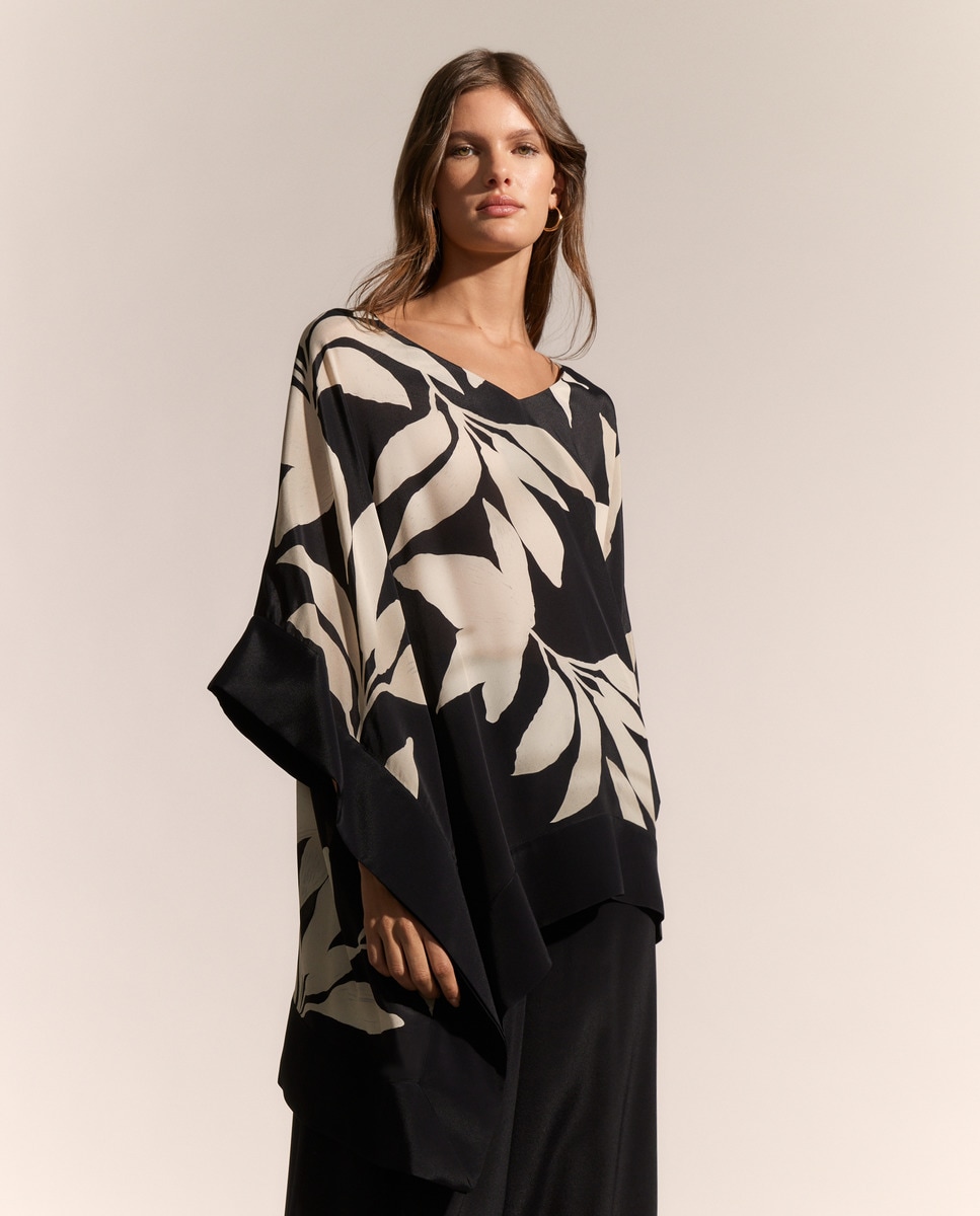 Top Kaftan Estampado de Seda Preto-2