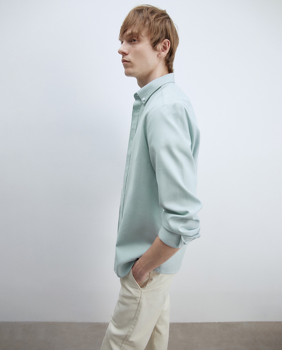 Camisa com Estrutura Slim Verde-4