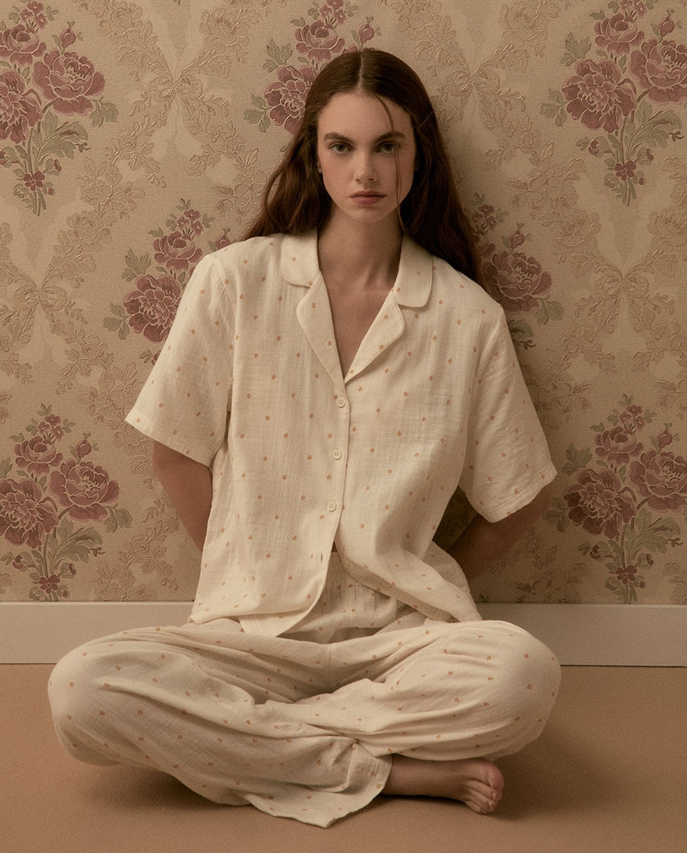 Pijama com Estampado Floral Branco-2