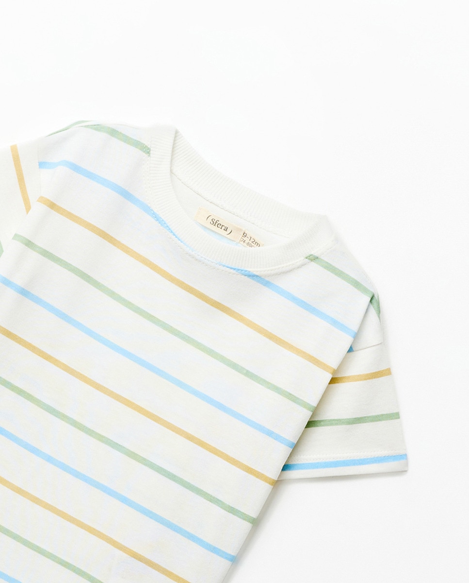 T-shirt às riscas Verde-claro-2