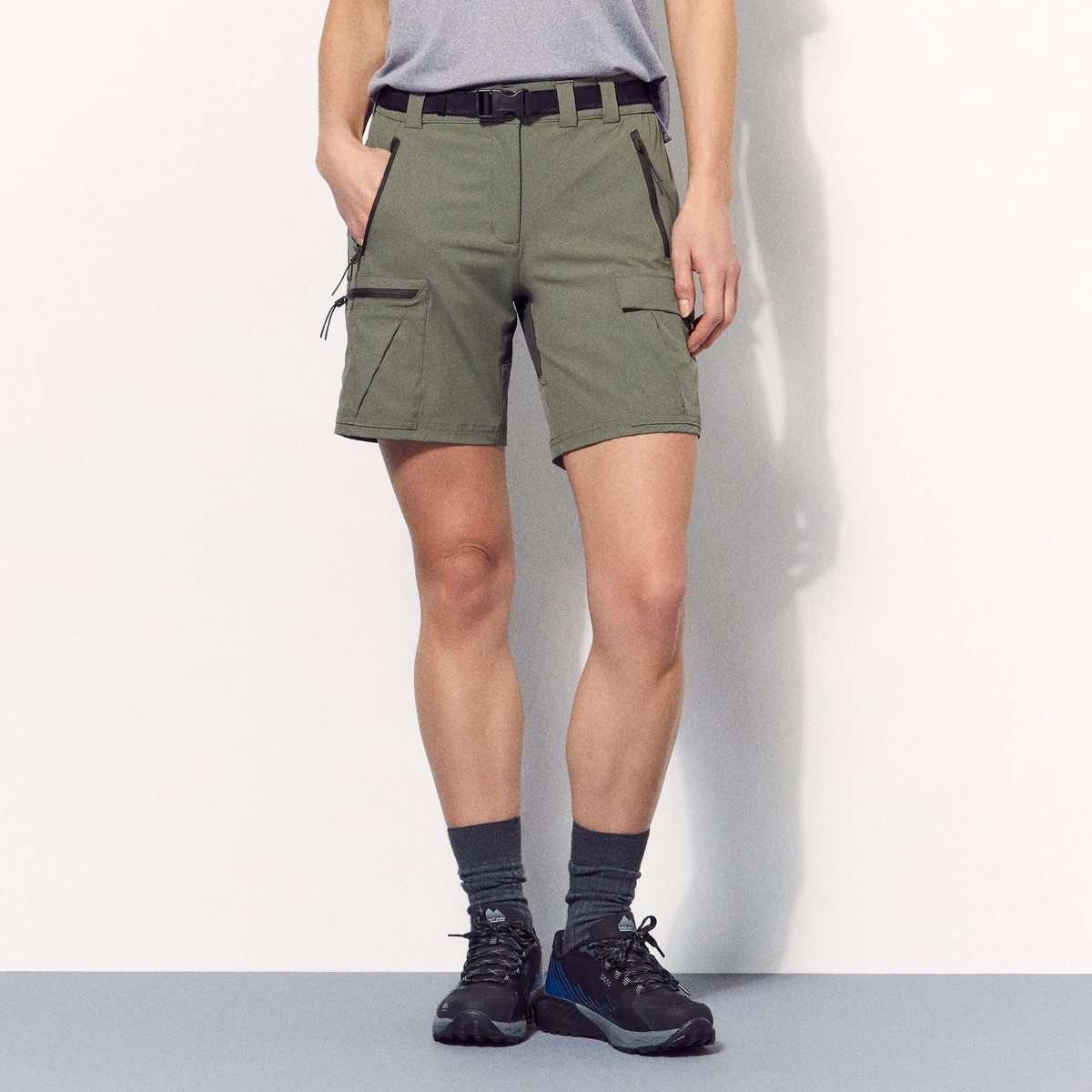 Bermudas de Montanha de Mulher Verde-2