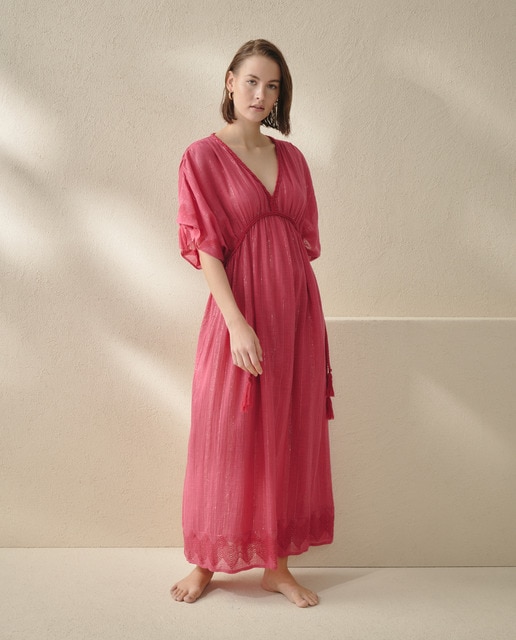 Imagem 0 de Vestido Comprido com Detalhe de Tranças