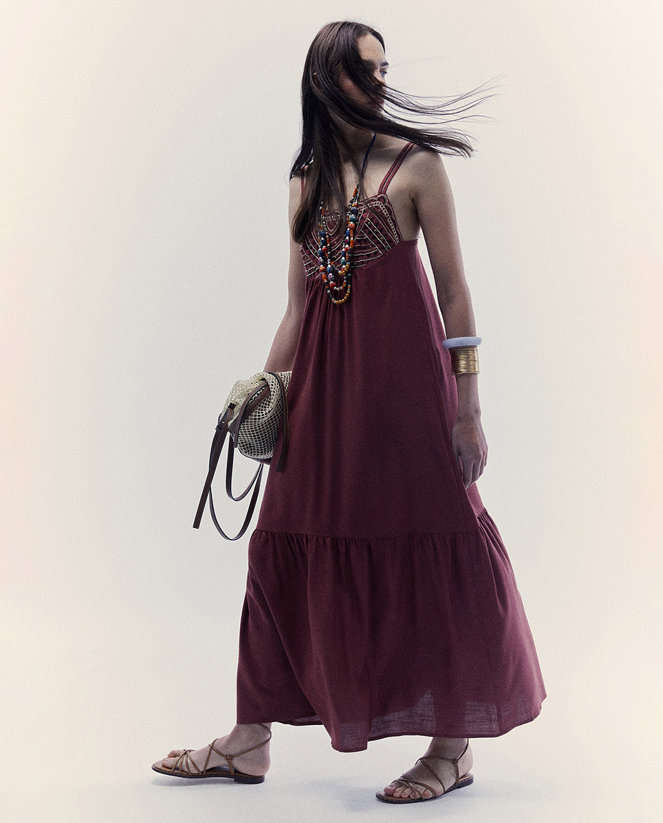 Vestido com Peitilho Acolchoado Bordeaux-2