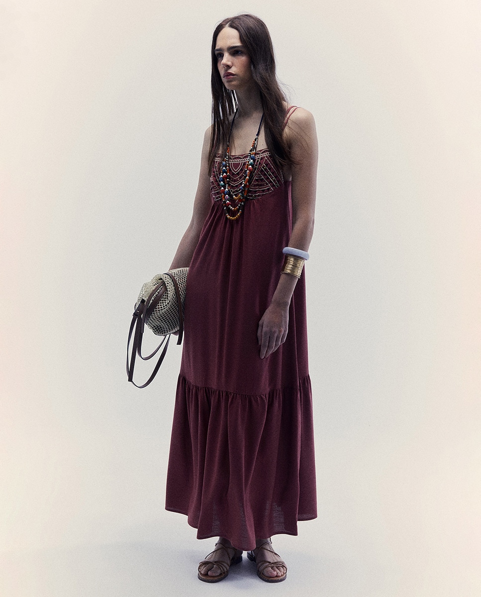 Vestido com Peitilho Acolchoado Bordeaux-1