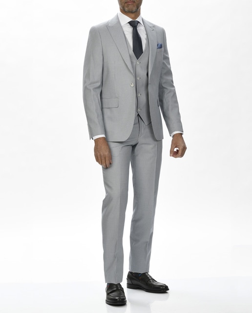 Imagen 0 de Traje de hombre de tres piezas