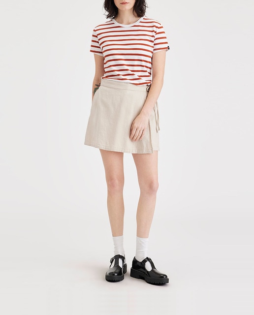 Imagen 0 de Falda corta de mujer