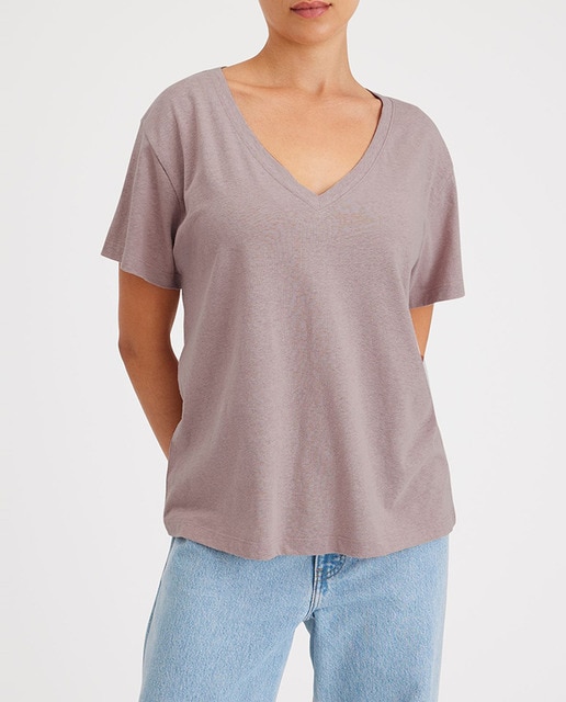Imagen 0 de Camiseta de mujer cuello pico